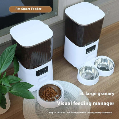 Automatic 5L pet feeder with visual feeding manager for dogs and cats, white and dark brown design, compact size.