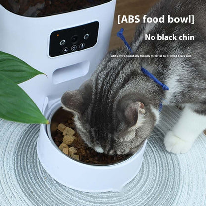 Automatic 5L pet feeder with visual feeding manager for dogs and cats, white and dark brown design, compact size.